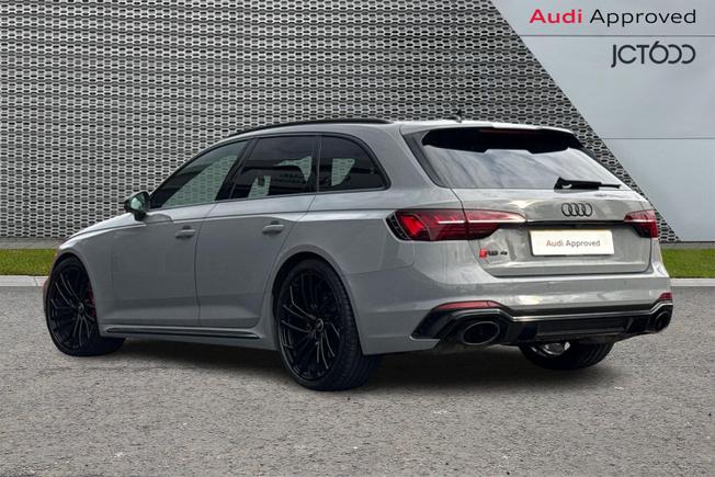 AUDI Rs4 Avant Photo 3