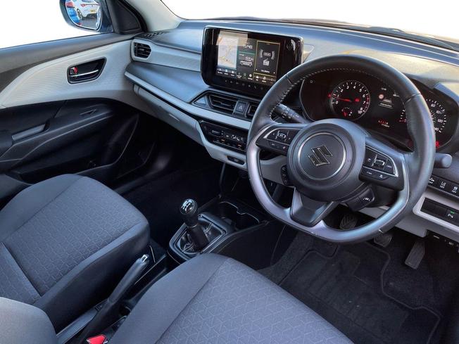SUZUKI Swift Photo 6