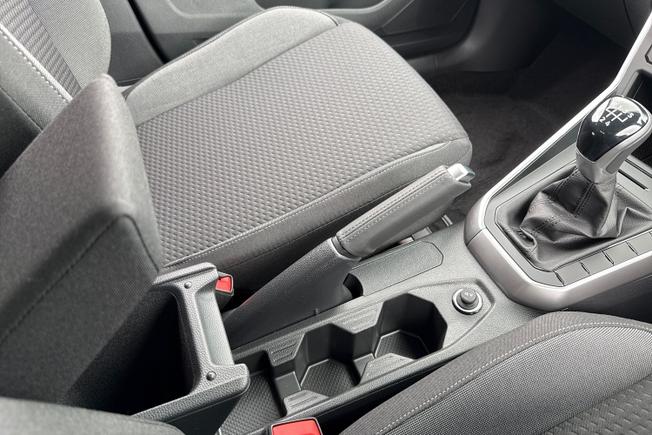 VOLKSWAGEN Polo Photo 41