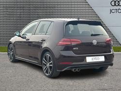 VOLKSWAGEN Golf Photo 3