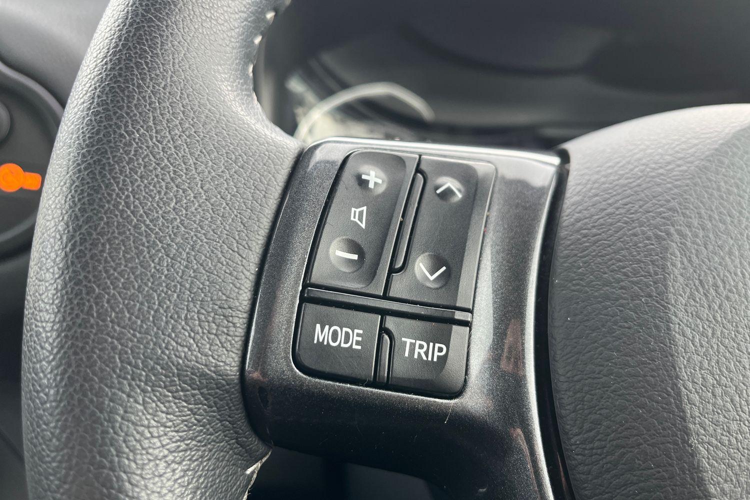 Toyota Yaris Photo 34