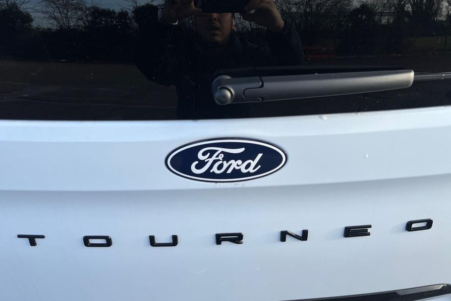 Used Ford TOURNEO CUSTOM RX25CLV 19