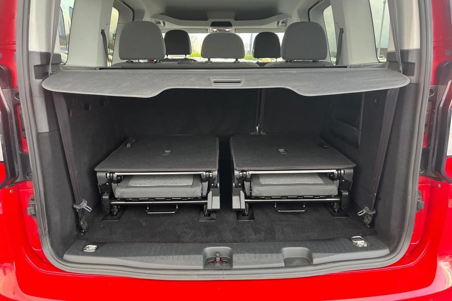 Ford Tourneo Connect Photo autoimg-71f275f2cf51b8384a325026c7afb1395fdfc3db.jpg