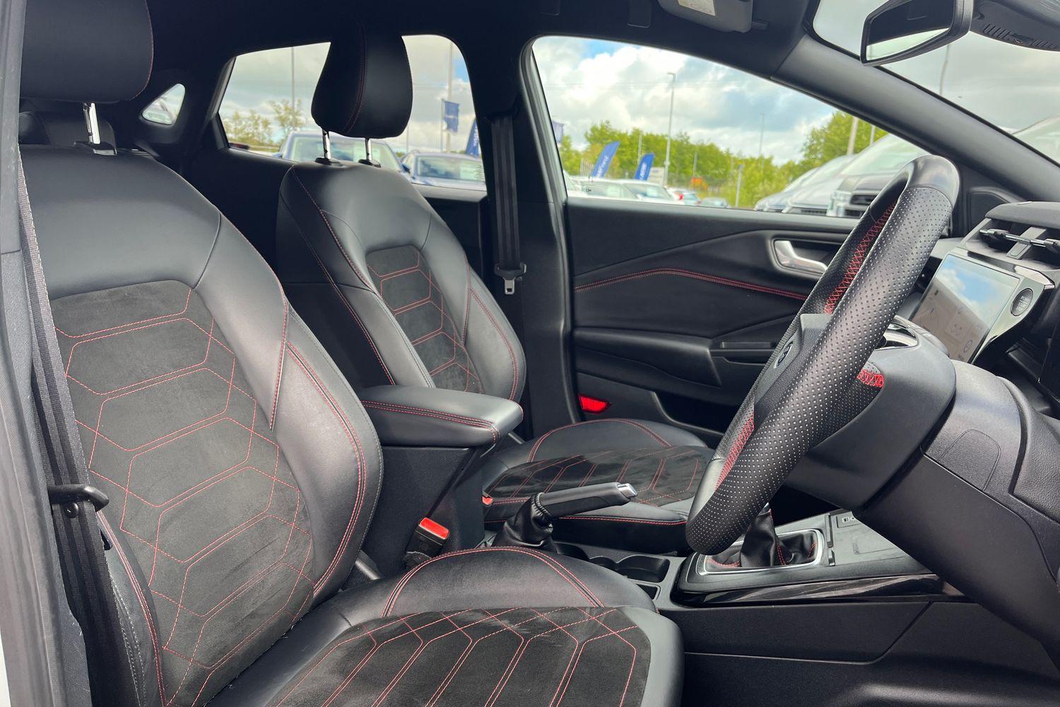 Ford PUMA Photo 16