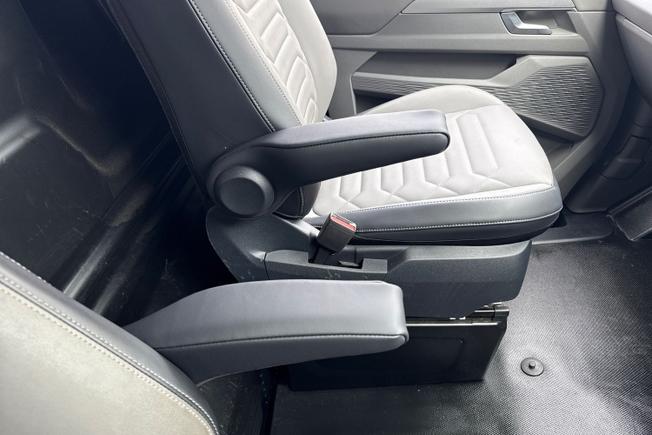 VOLKSWAGEN TRANSPORTER Photo 50