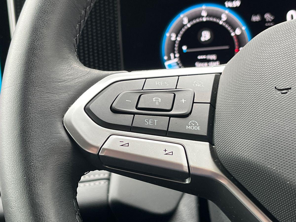 Volkswagen Tiguan Photo autoimg-71fa506b987d262bd8372d27c2ec9ca29f21b577.jpg