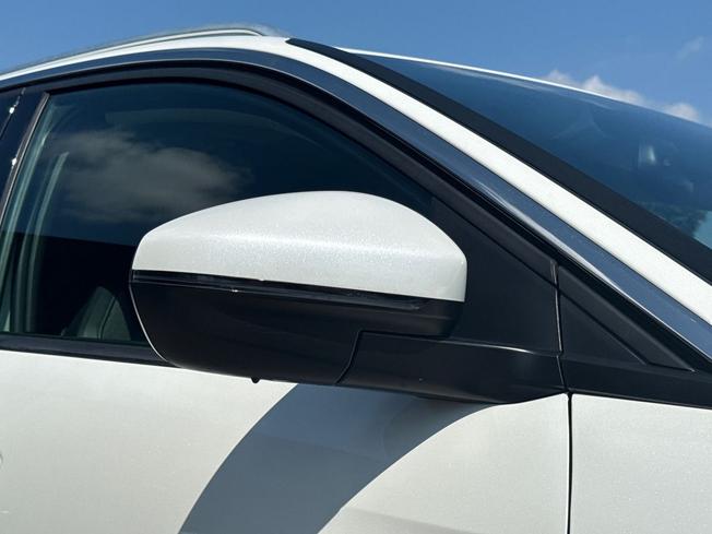 PEUGEOT 5008 Photo 20