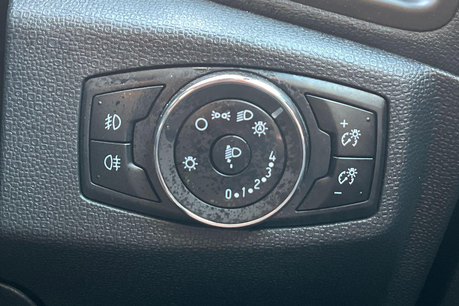 Ford ECOSPORT Photo 32