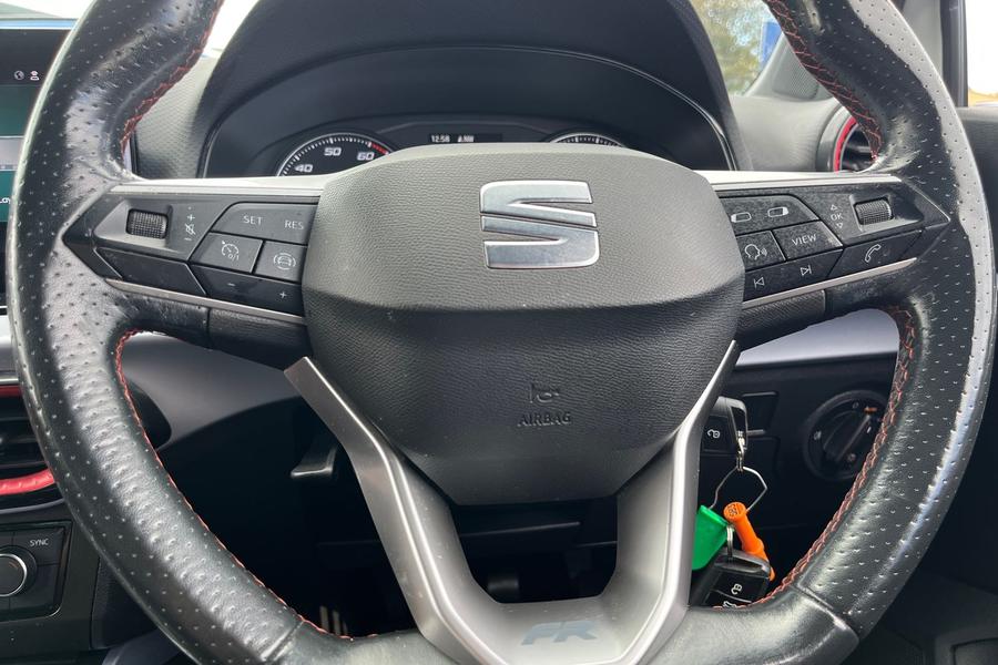SEAT Arona Photo autoimg-71fc6ff63789951214a6e1c7b594c33320848525.jpg