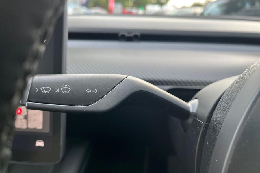 TESLA MODEL 3 Photo autoimg-71ff83299a06d6cceb7225b3a411cd8a7febccec.jpg