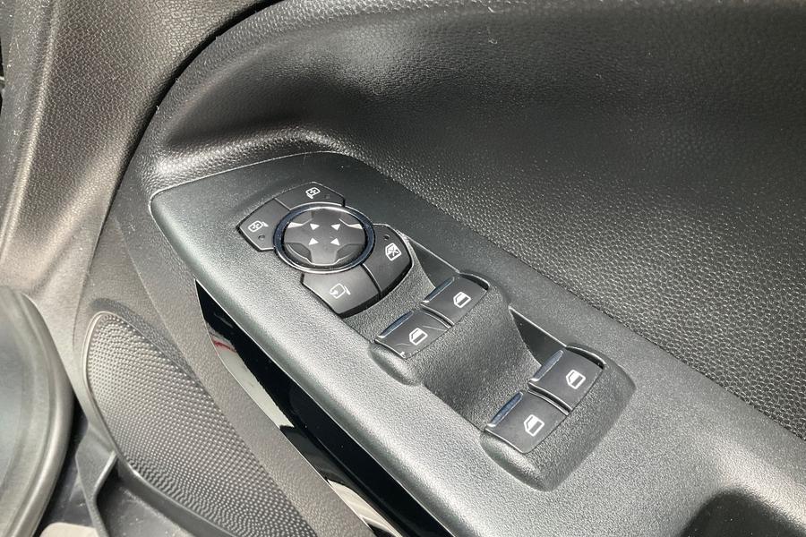 Ford ECOSPORT Photo autoimg-720107593be38d1c88056616e5b5b4913a94791a.jpg