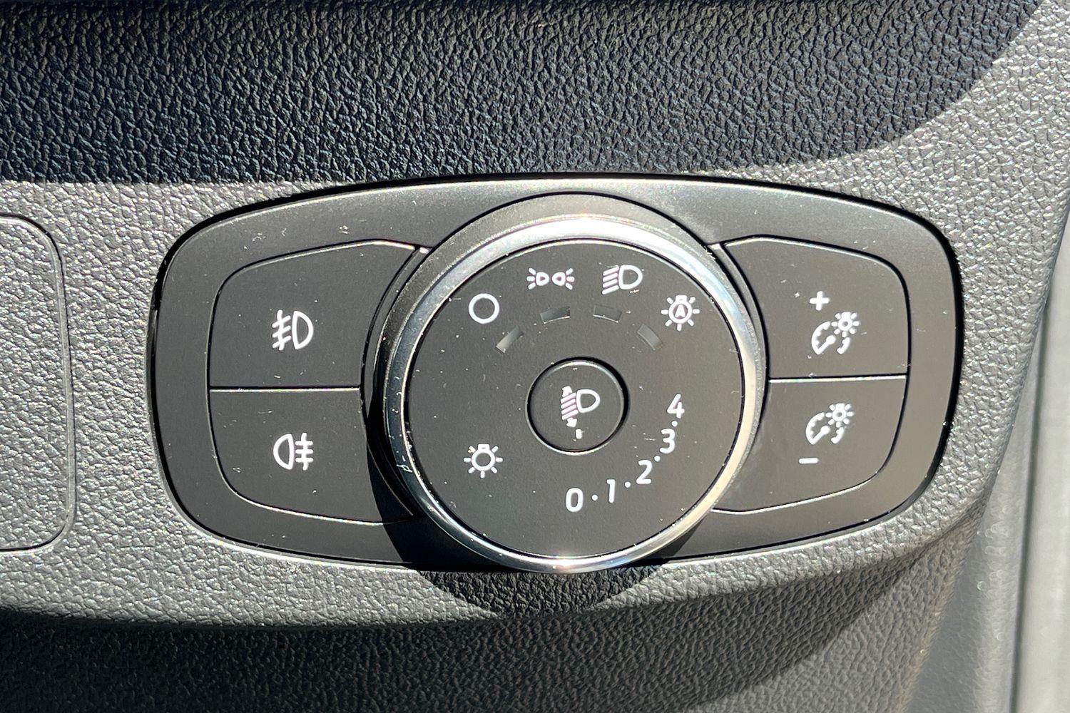 Ford FOCUS Photo 22