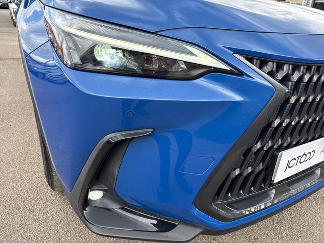LEXUS Nx Photo 31