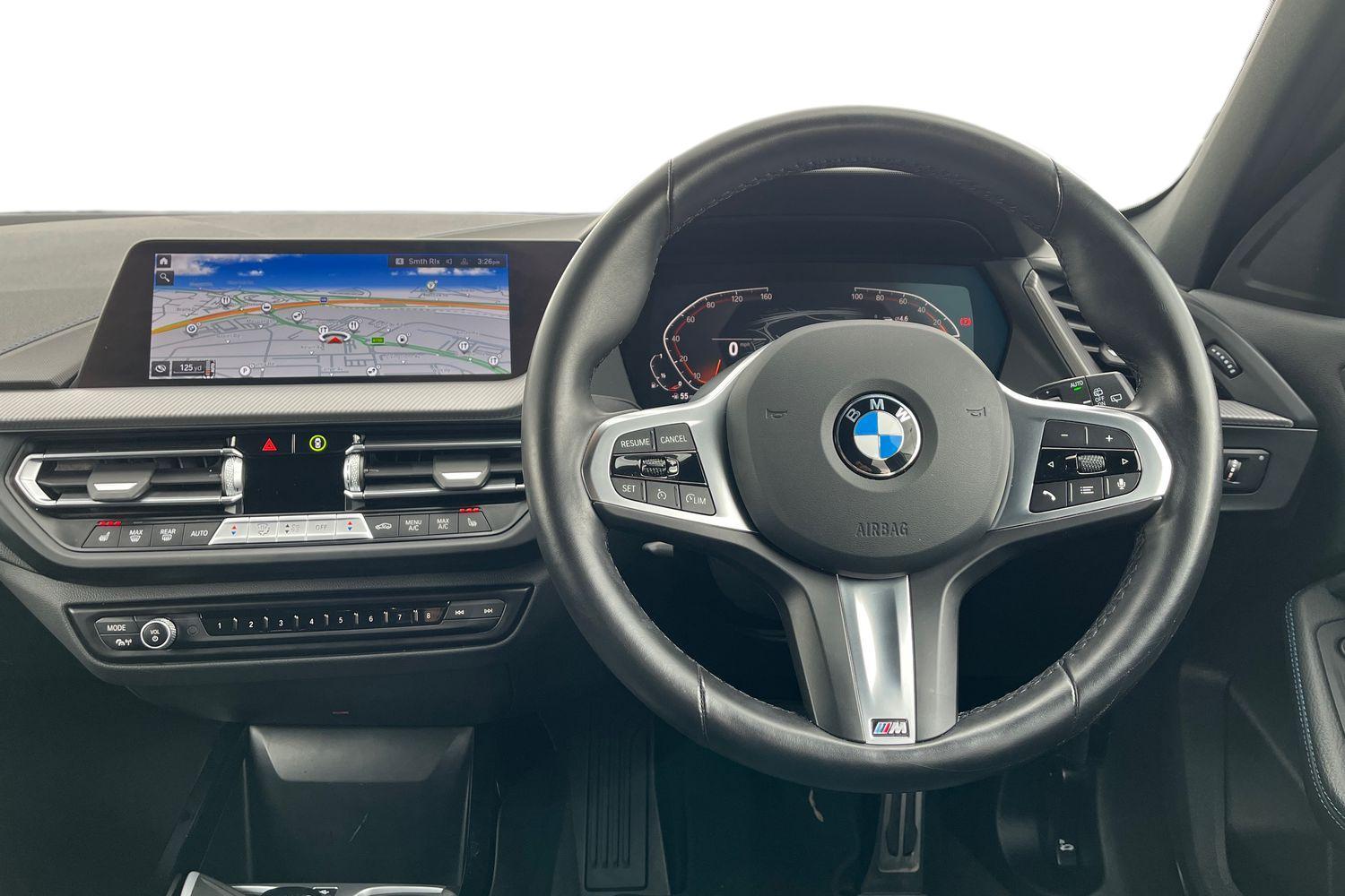 BMW 1 Series Photo 10