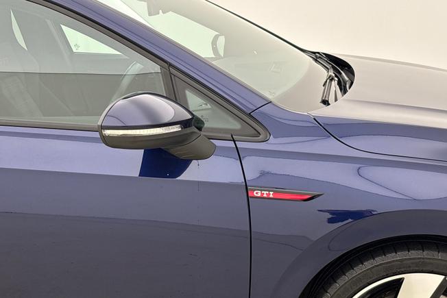 VOLKSWAGEN Golf Photo 20