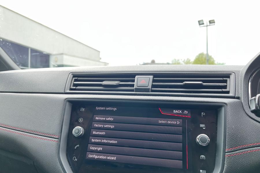 SEAT ARONA Photo autoimg-7207c02c999f5d1f1c92c5904420a97e3cfcda53.jpg