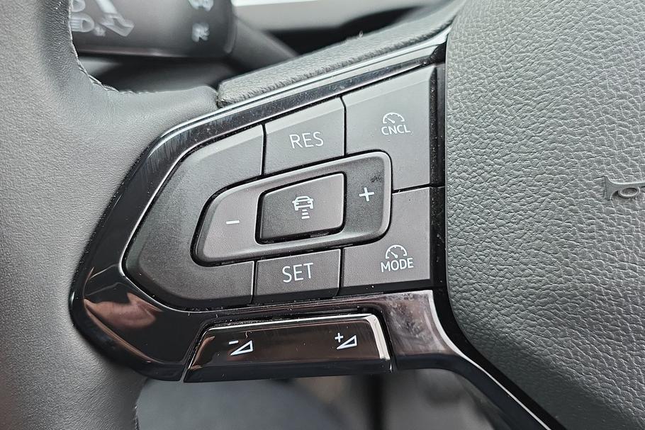 Used FORD TRANSIT CONNECT BG75DRV 24