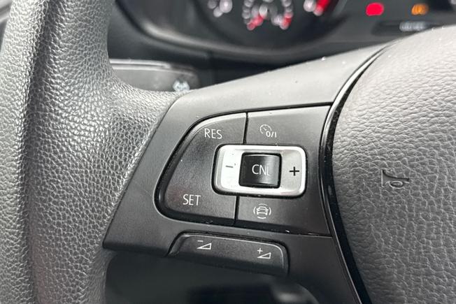 Volkswagen Crafter Photo 16