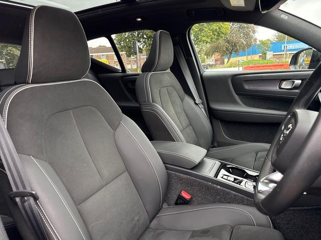 VOLVO Xc40 Photo 48