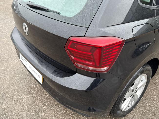 VOLKSWAGEN Polo Photo 22
