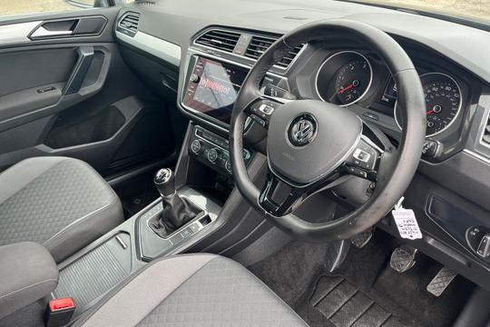 Volkswagen Tiguan Photo autoimg-720f03d5236a18644bf9b6cd416e07daea9ae056.jpg