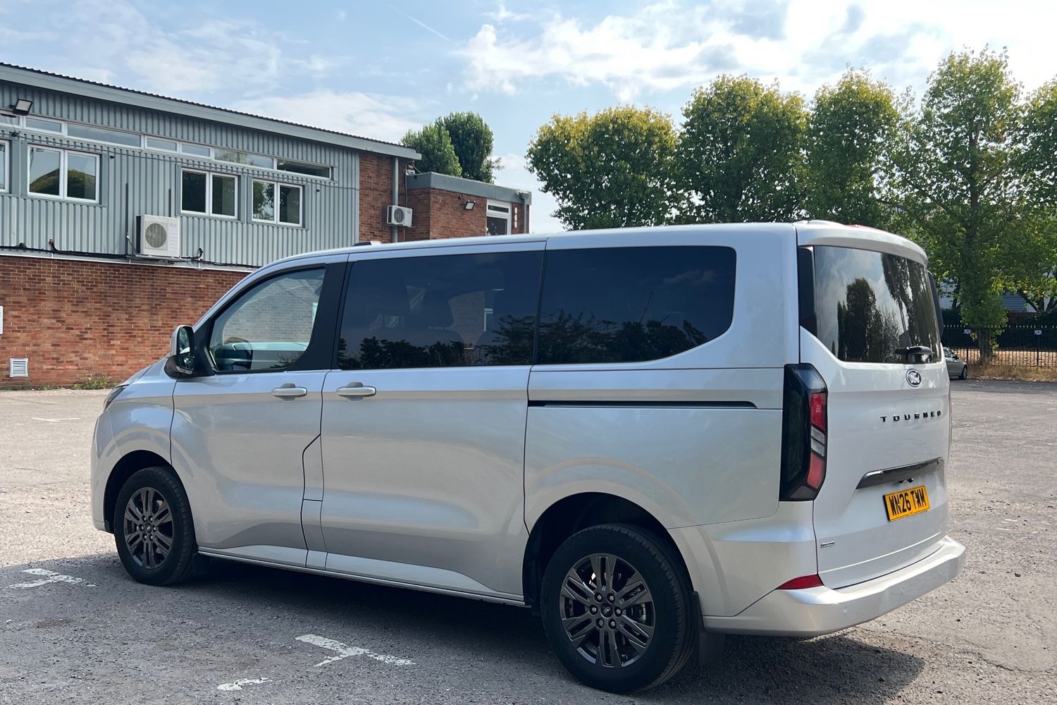 Ford TOURNEO CUSTOM Photo 29