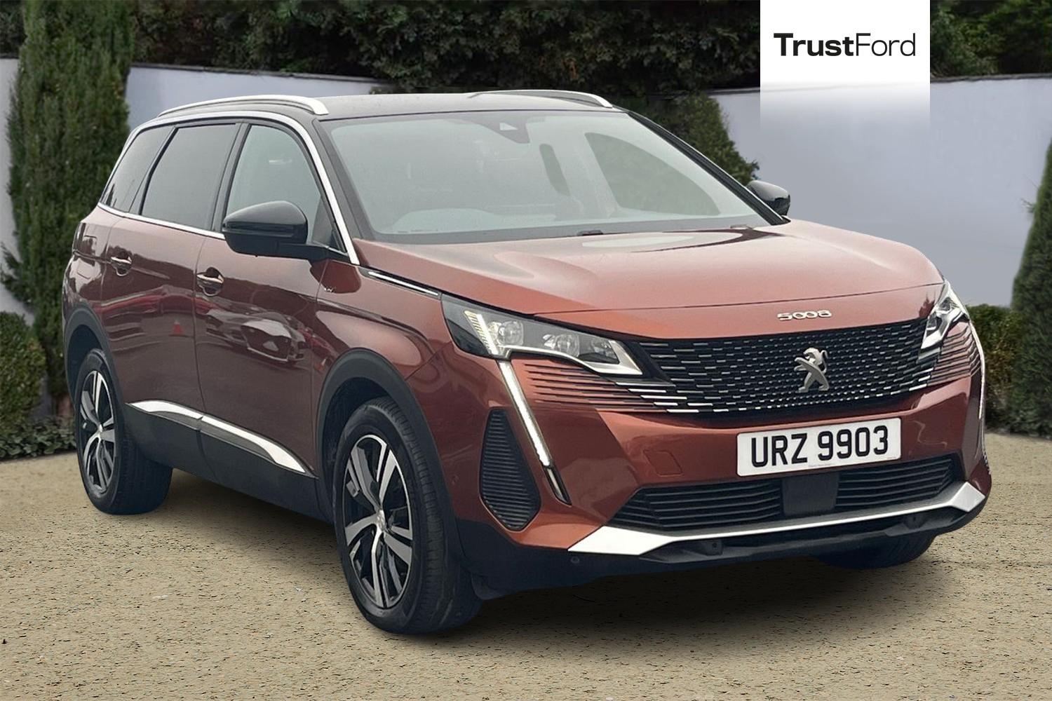 Peugeot 5008 Photo 0