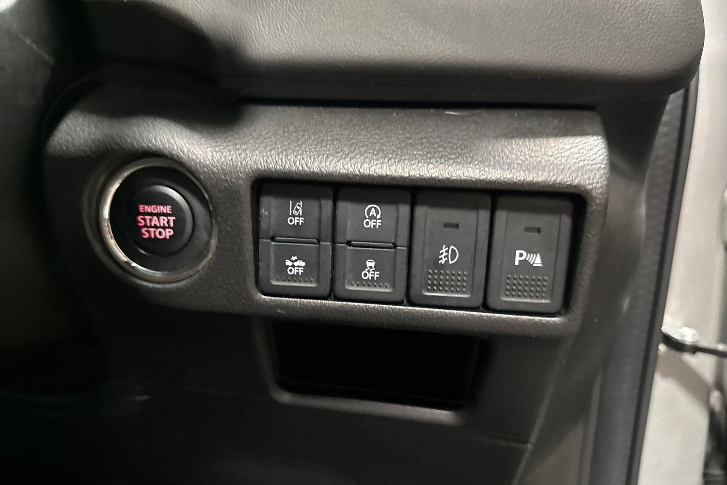 Suzuki S-Cross Photo 24