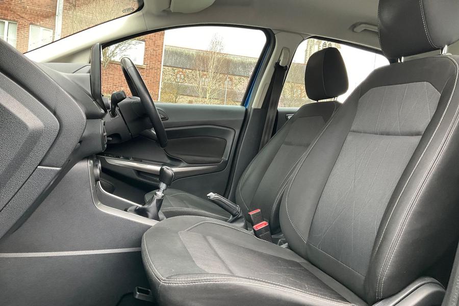 Ford ECOSPORT Photo autoimg-7222ce69a0a9fec73616dffd91bbaa34e590e7c0.jpg