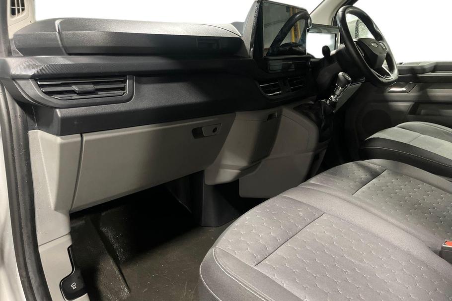 Used Ford TRANSIT CUSTOM LG24VMO 3