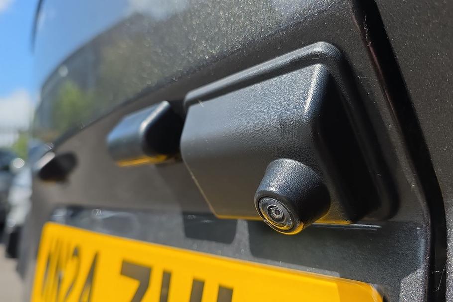 Used FORD TRANSIT CUSTOM WN24ZWL 18
