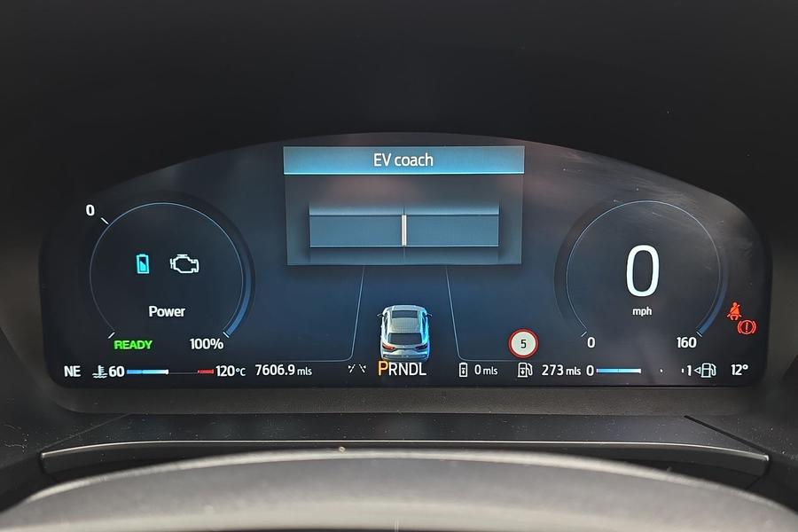Ford Kuga Photo autoimg-7232abd3c679fff5f35d54379f1dc4dc53ddfe9a.jpg