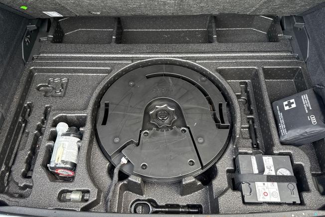 AUDI Q3 Photo 32