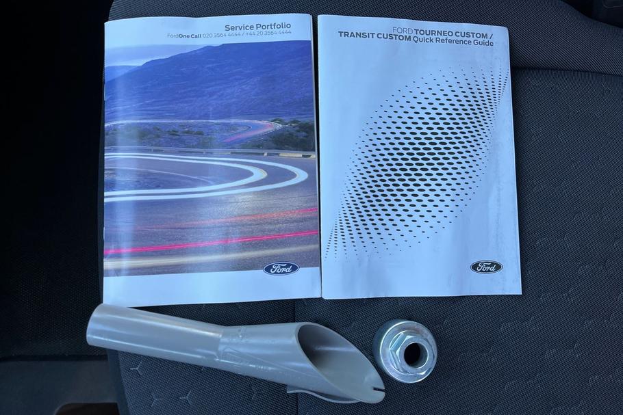 Used Ford TRANSIT CUSTOM 9