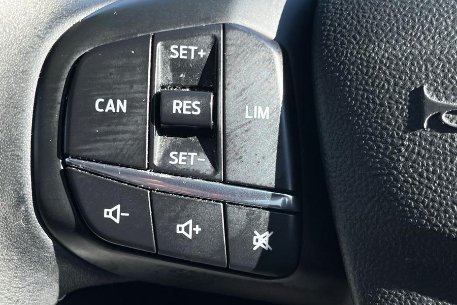Ford FIESTA Photo autoimg-7240089f3ec2cf9634b4d1ffd21f907788400982.jpg