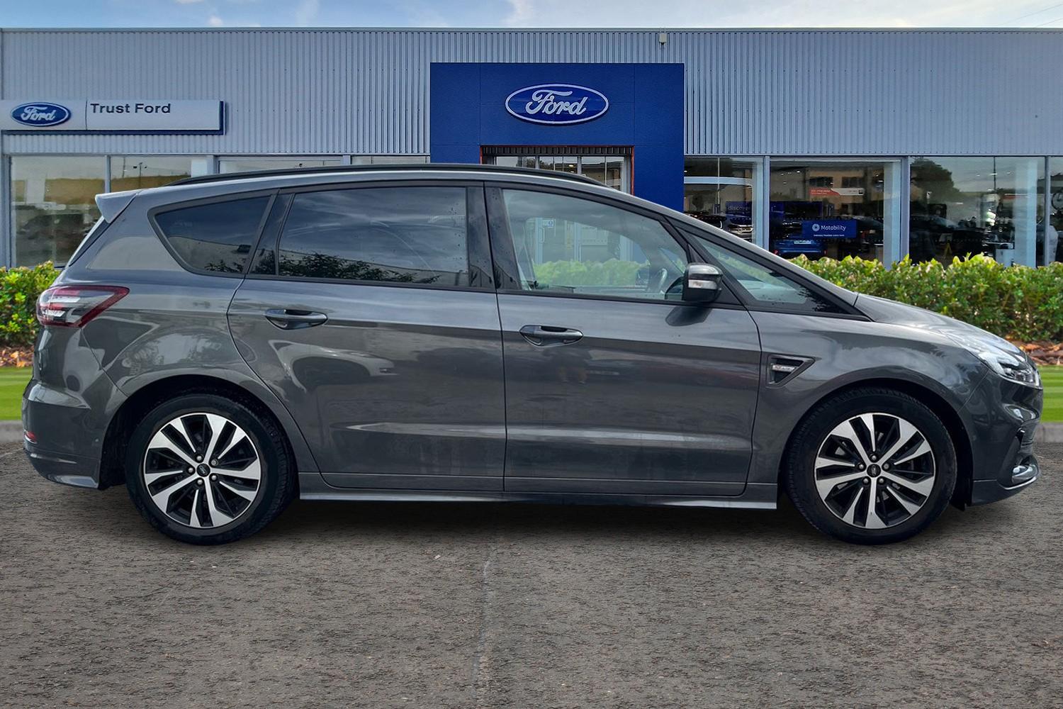 Ford S-MAX Photo 2