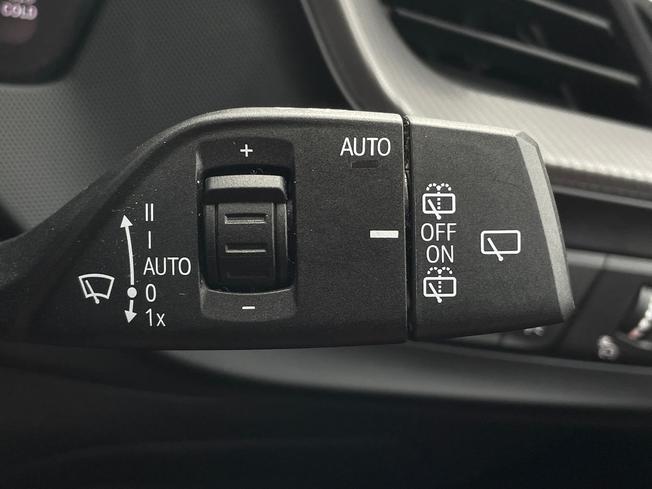 BMW 1 Series Photo 37