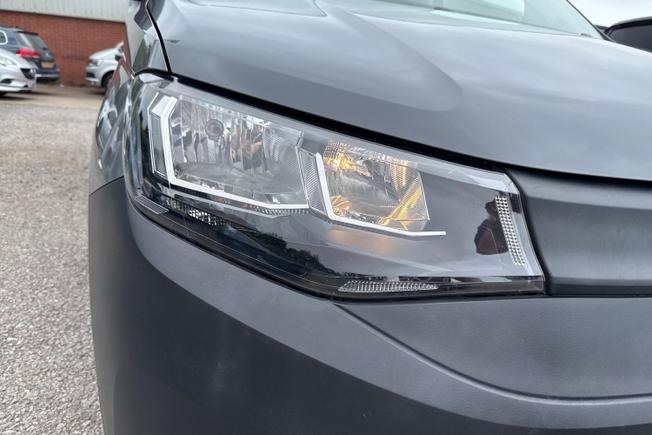 VOLKSWAGEN Caddy Maxi Photo 19