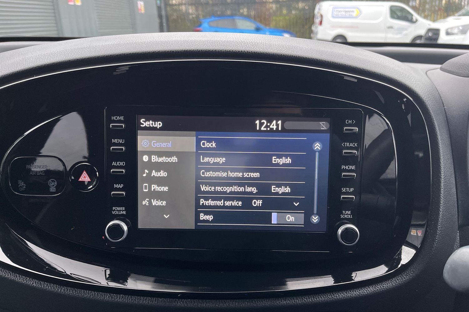 Toyota AYGO X Photo 33