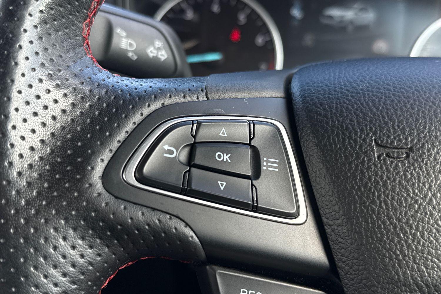 Ford EcoSport Photo 32