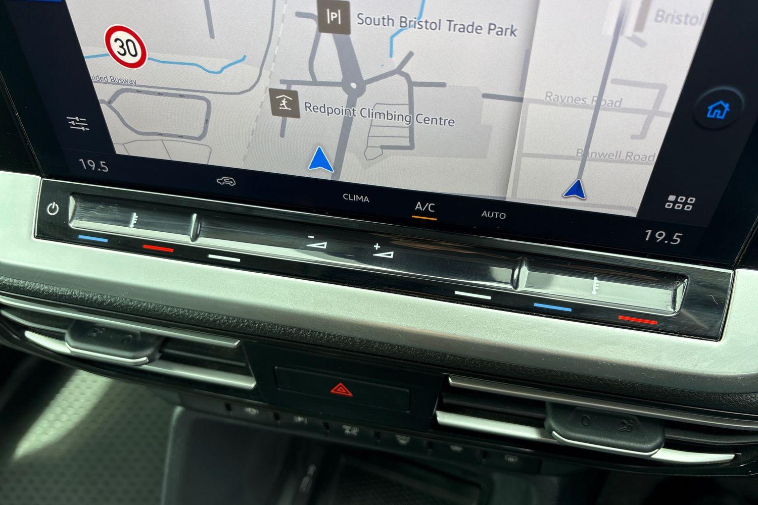 Ford TRANSIT CONNECT Photo 36
