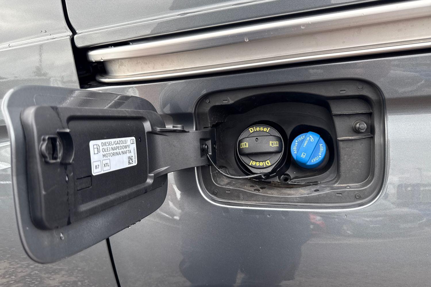 Ford TRANSIT CONNECT Photo 14