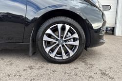 RENAULT Zoe Photo 5