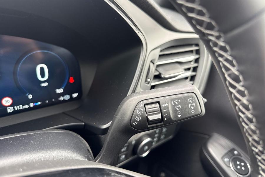 Ford KUGA Photo autoimg-725ae138629882591bf3b4e77f2e87a7cde5d4f6.jpg