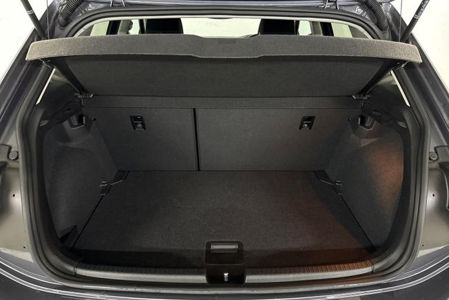 VOLKSWAGEN Polo Photo 12