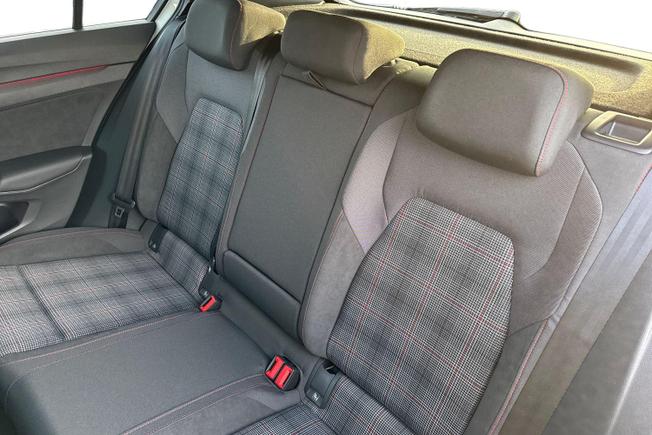 Volkswagen Golf Photo 9
