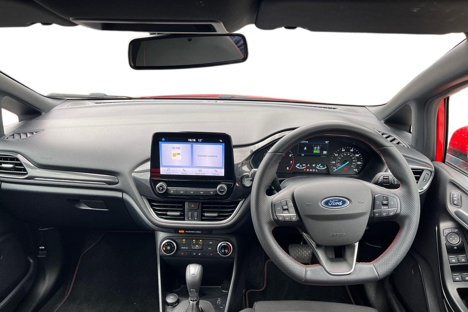 Ford FIESTA Photo 10