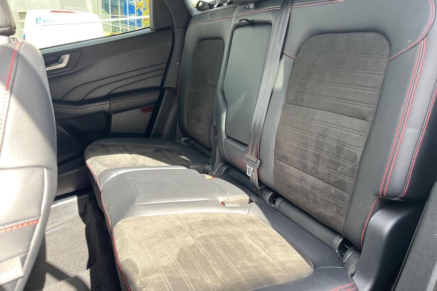 Ford Kuga Photo autoimg-7268bf926026203f689db4e7575f4841a82b65ef.jpg