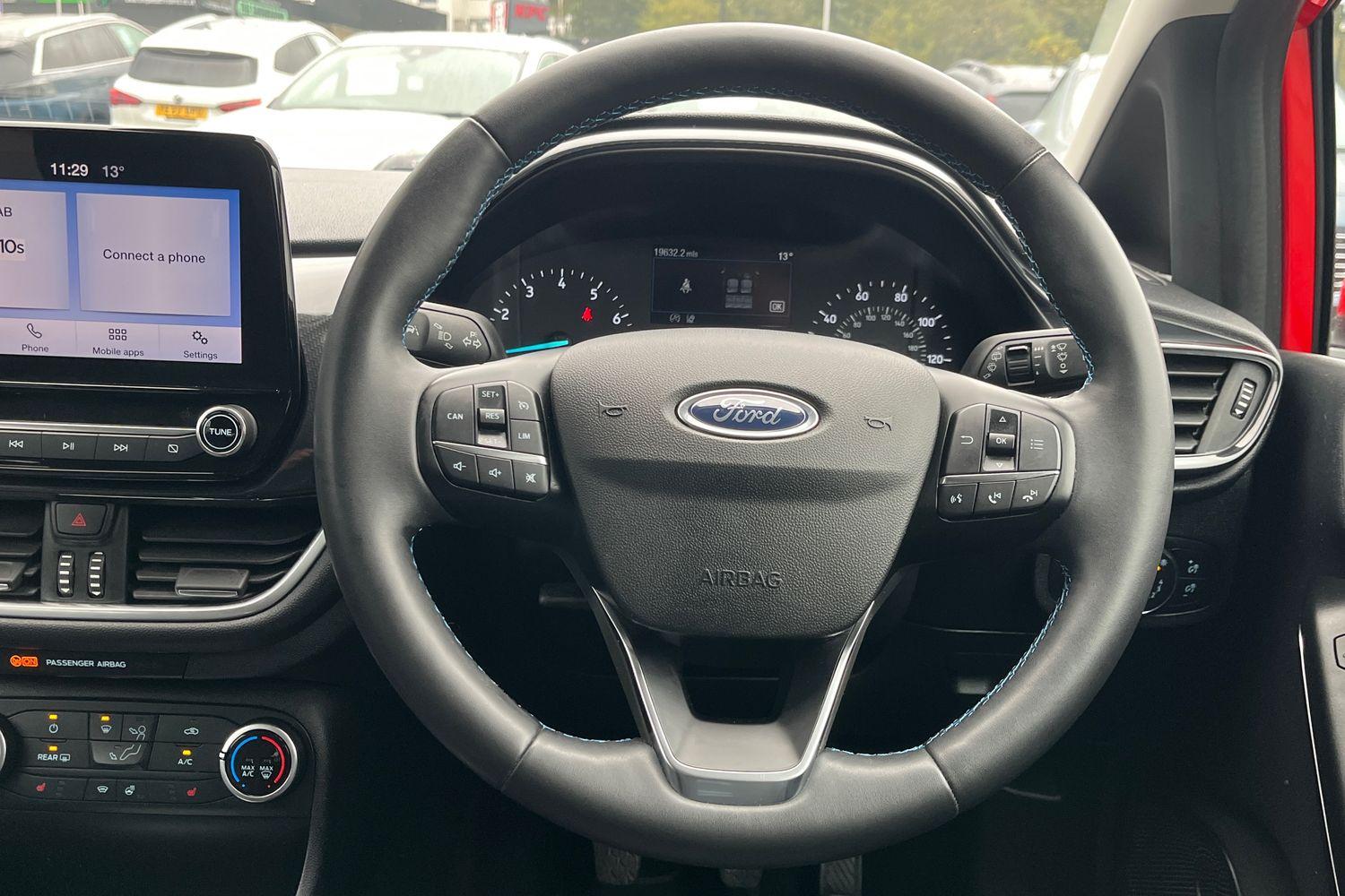 Ford FIESTA Photo 11