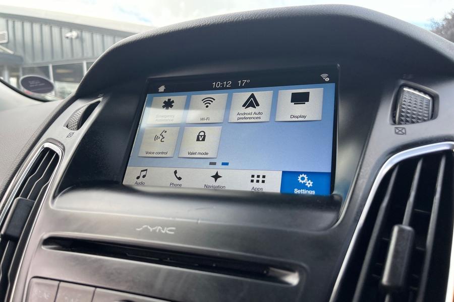 Ford Focus Photo autoimg-726c4fdeb6c8c9d73bac1d3d0b8463d5c1ba0ca7.jpg